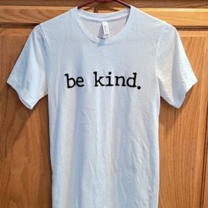 🤍"be kind" White Short Sleeve T-Shirt- Bella Canvas - Like New! Size XS